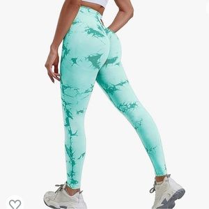 3 pairs of Medium scrunch bottom leggings worn 1-2x if any at all.